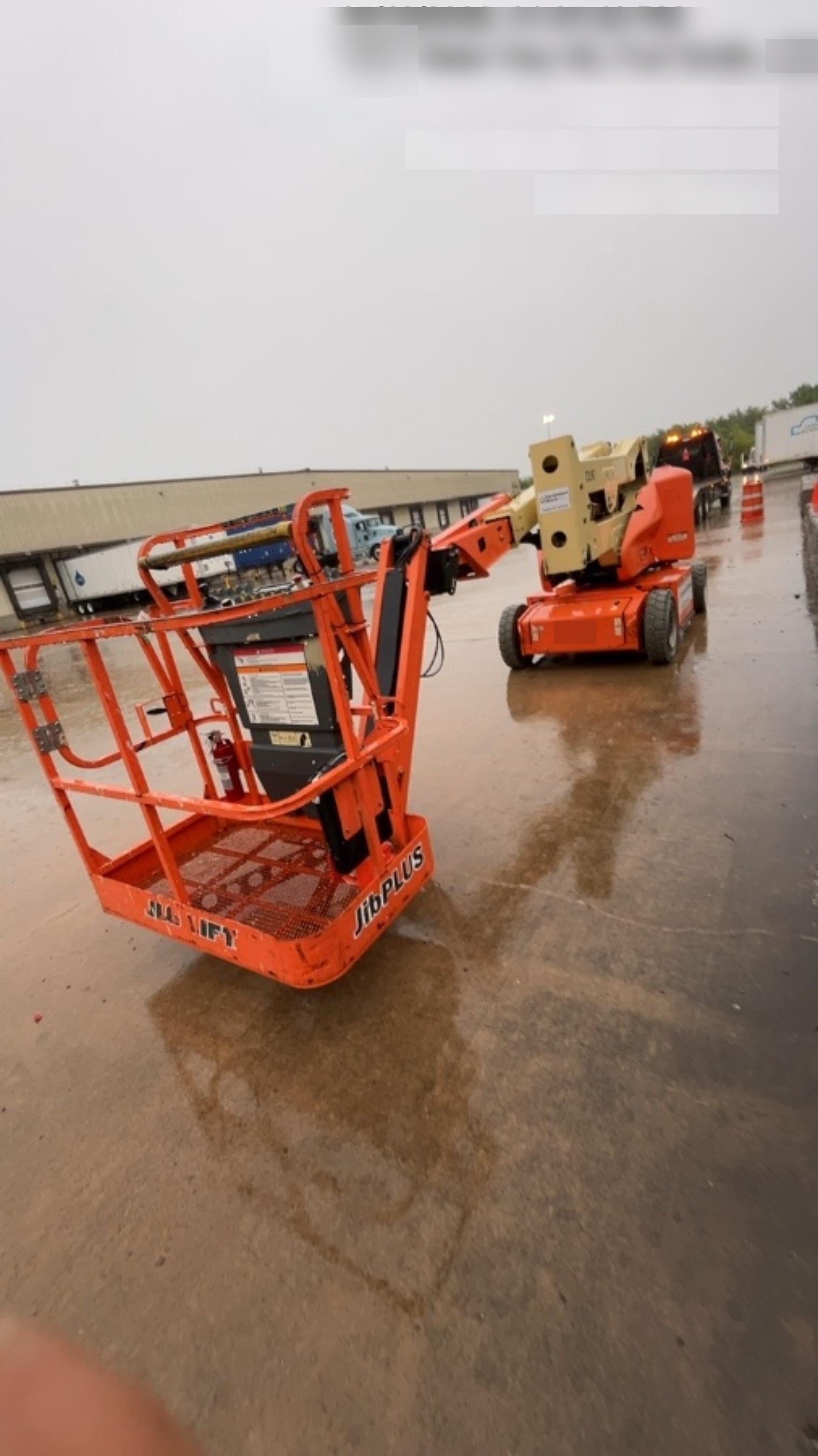 2019 JLG E400AJPN