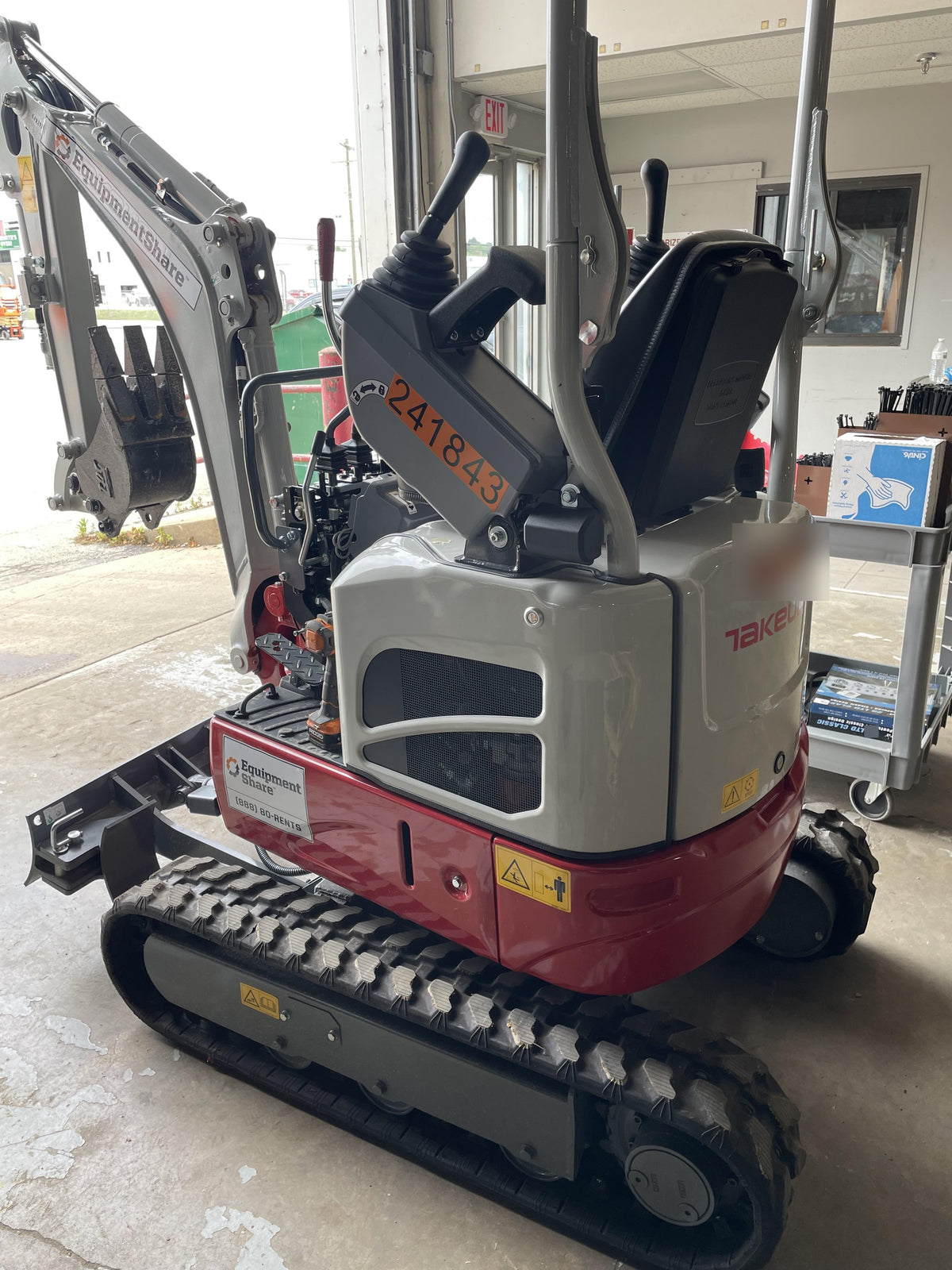 2022 TAKEUCHI TB210R