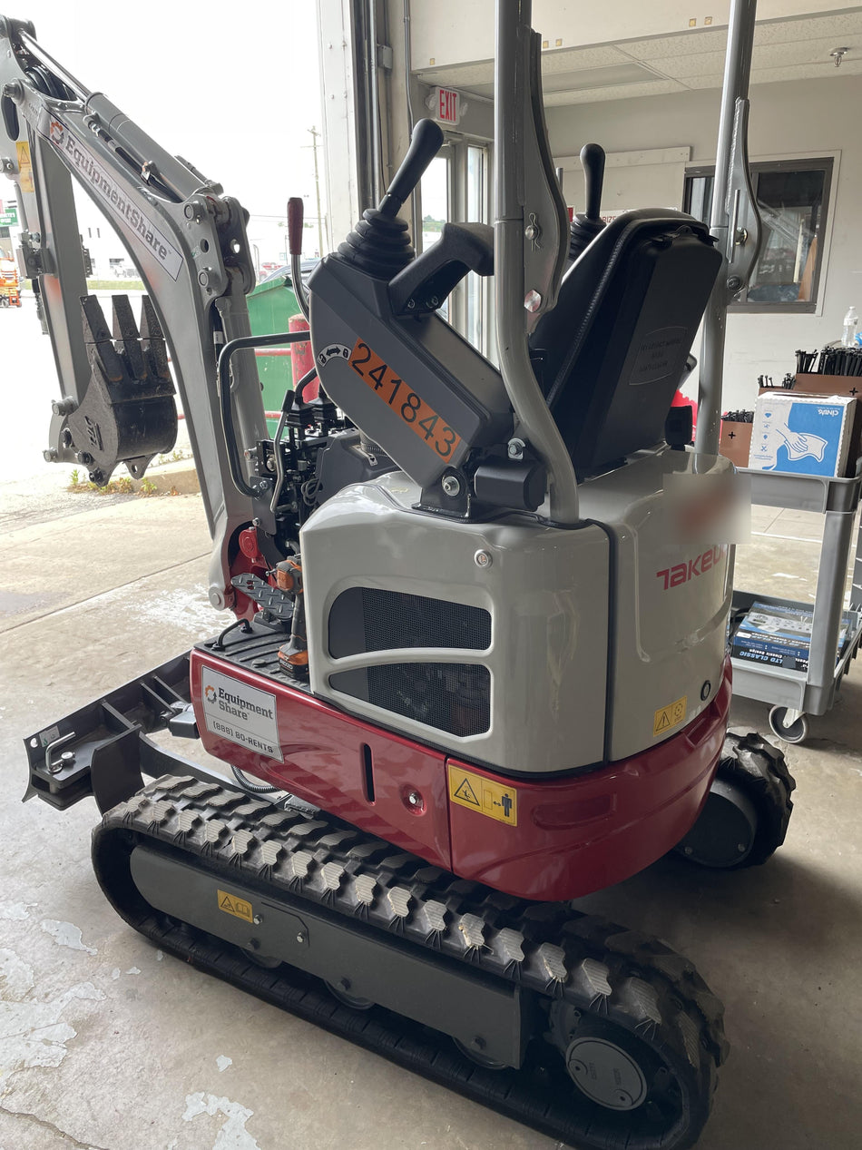 2022 TAKEUCHI TB210R