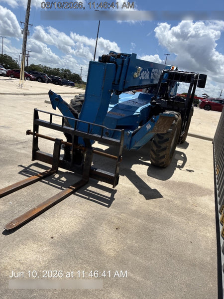 2016 GENIE GTH-1056