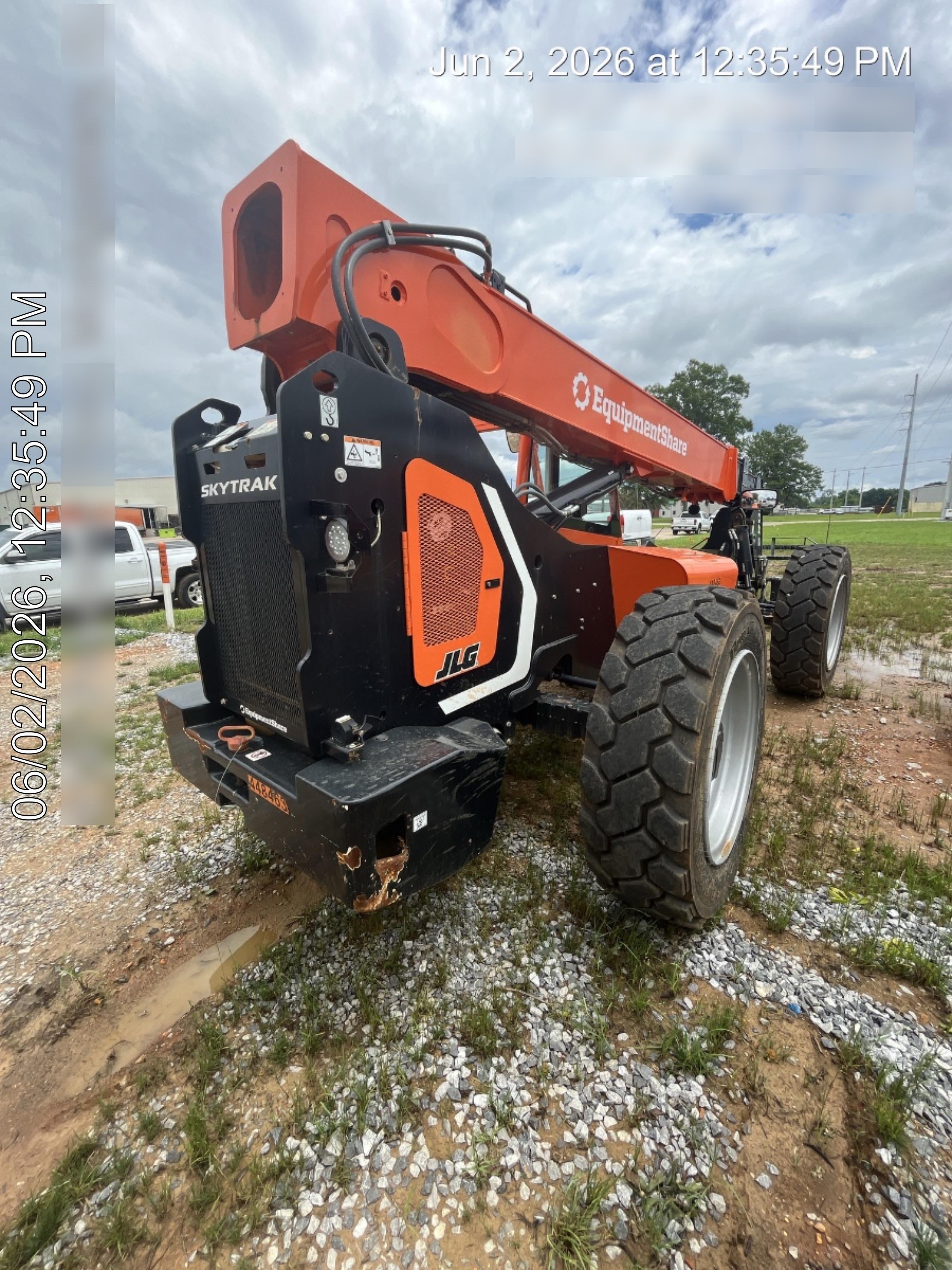 2024 SKYTRAK 8042