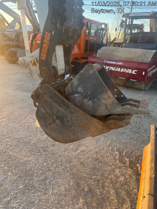 2025 TAKEUCHI 24" Bucket Takeuchi