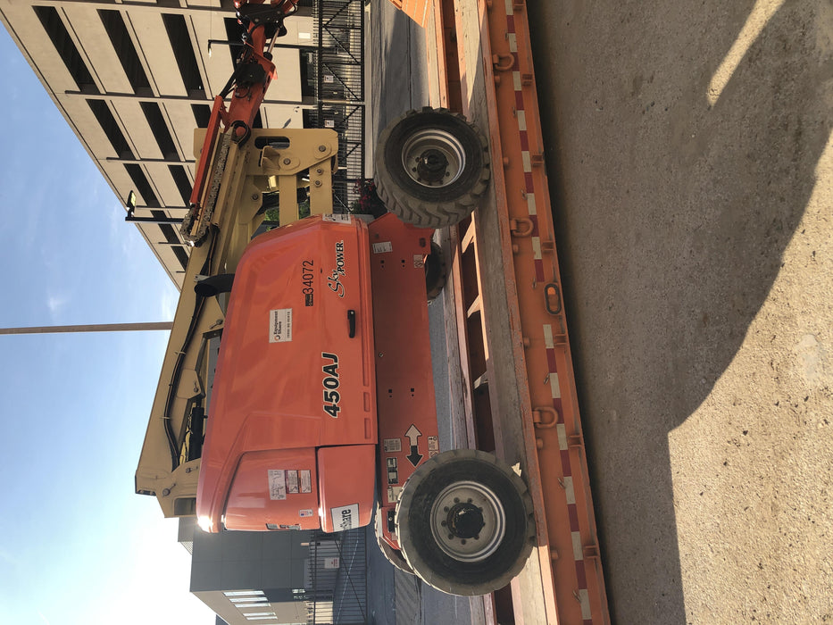 2019 JLG 450AJ