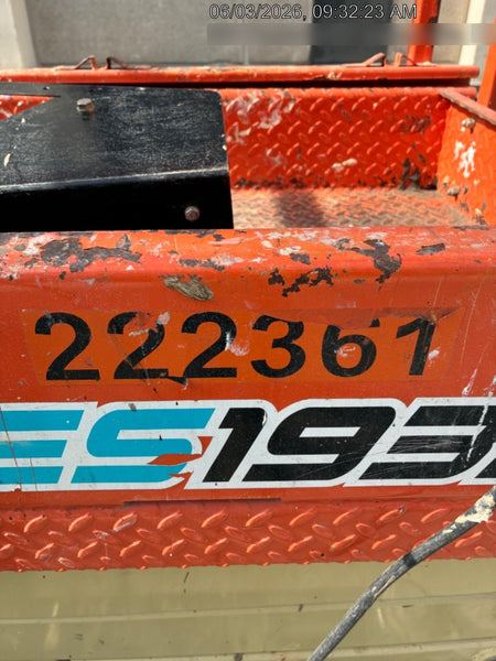 2022 JLG ES1932