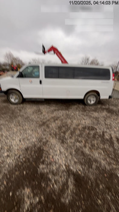 2024 CHEVROLET Express Van - Rental