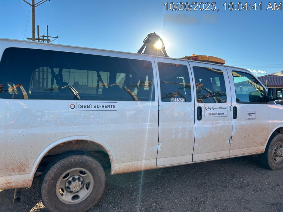 2023 CHEVROLET Express Van - Rental