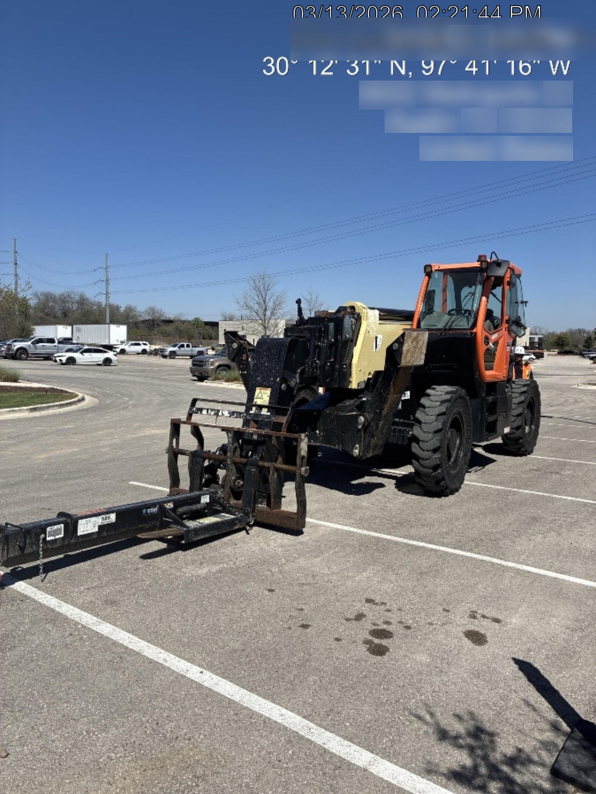 2021 JLG 1075