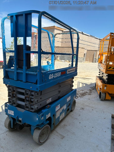 2019 Genie GS-1930 Fixed rails with chain Entry