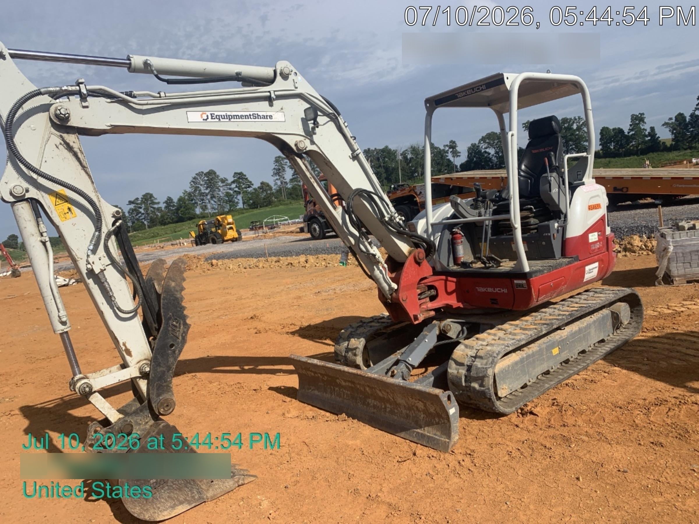 2024 TAKEUCHI TB250-2R