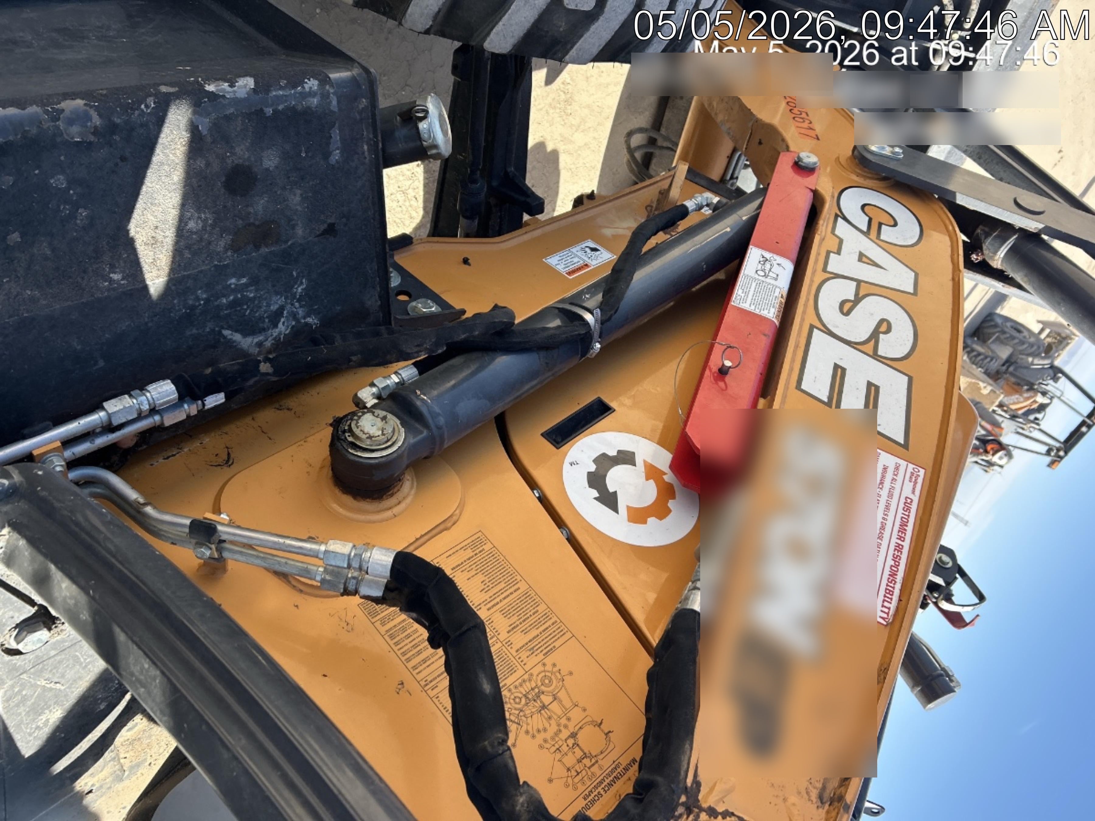 2023 CASE 570N EP
