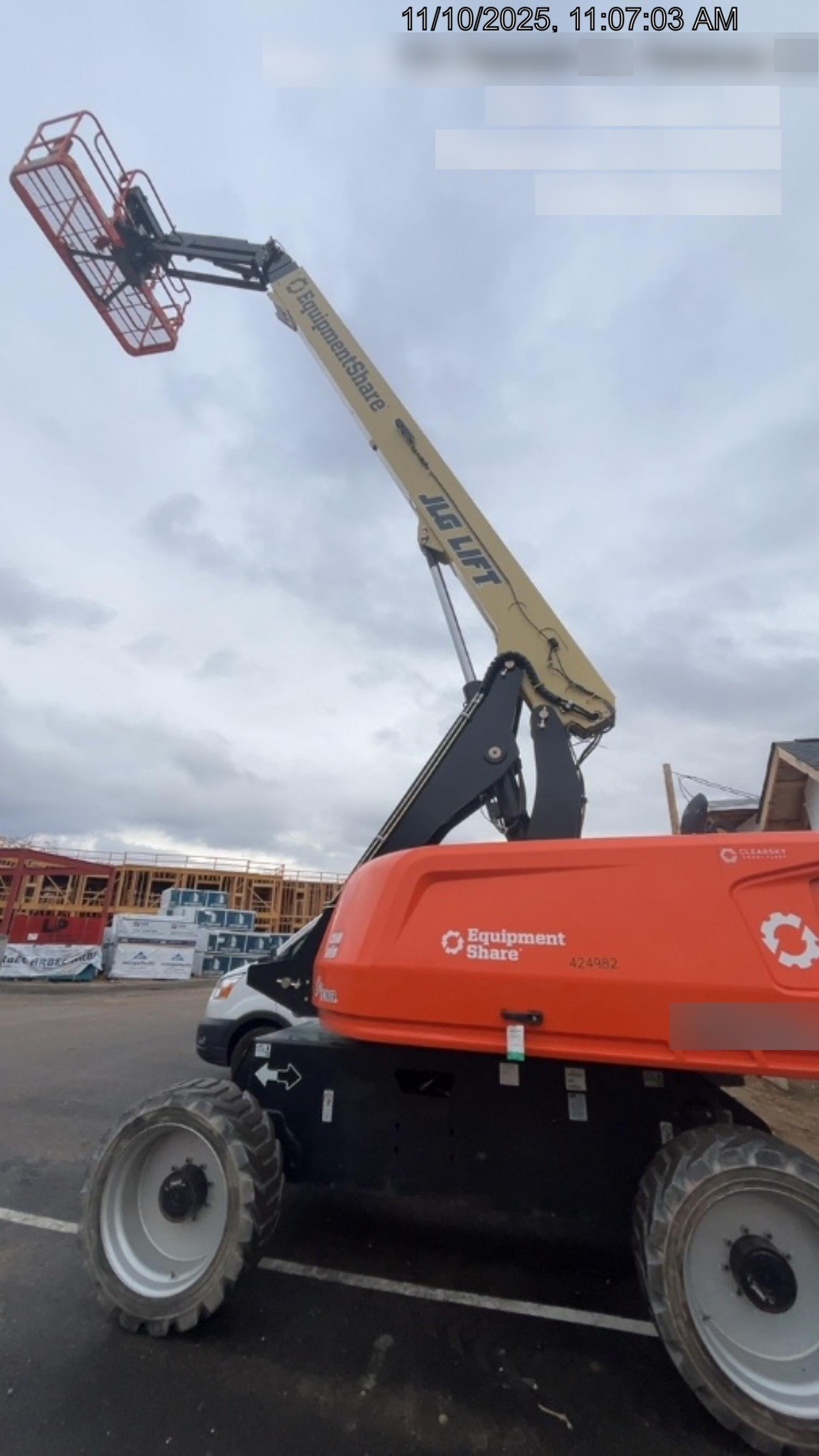 2024 JLG 660SJ