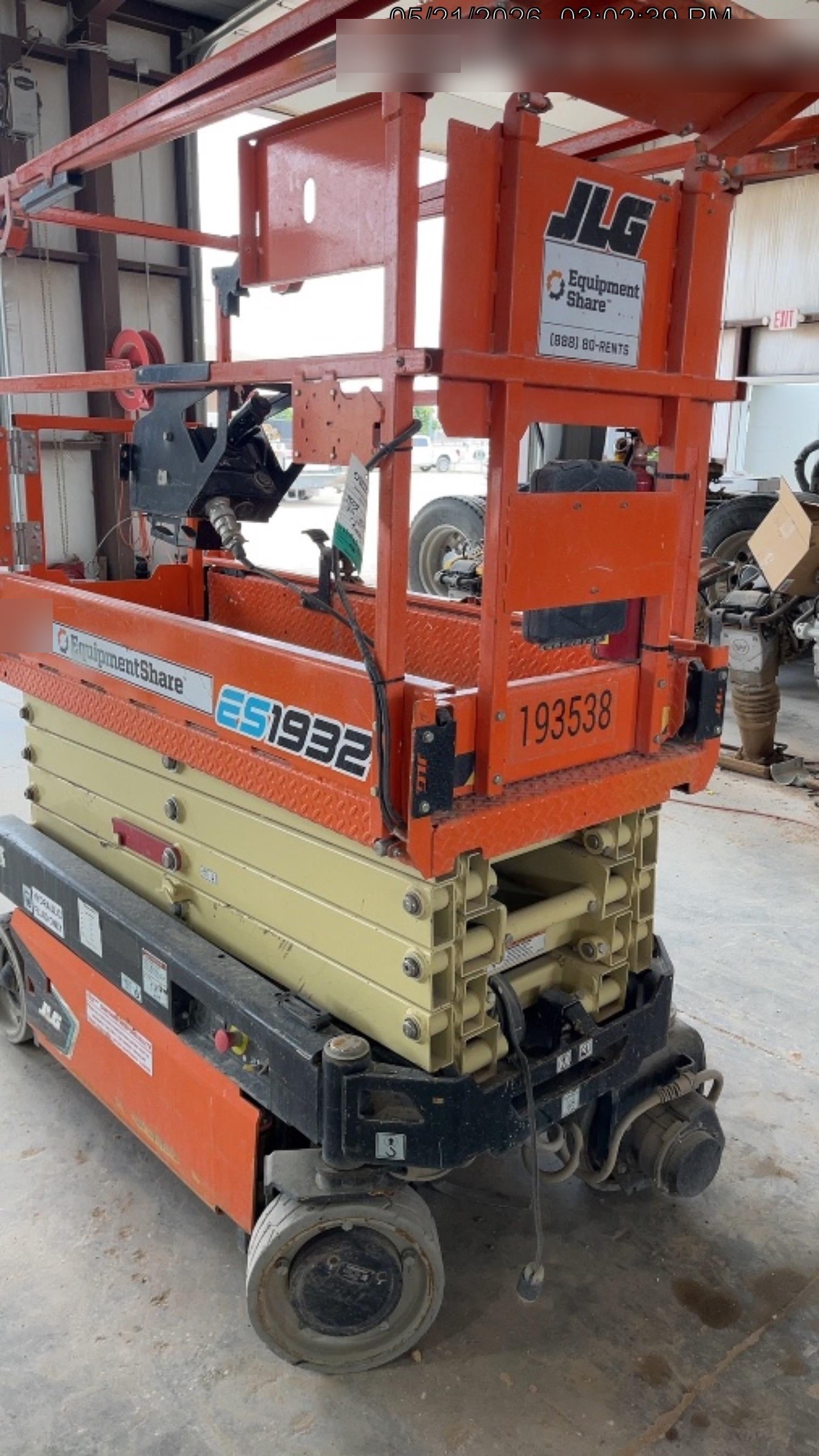 2021 JLG ES1932