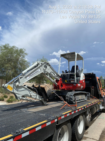 2022 TAKEUCHI TB235-2R