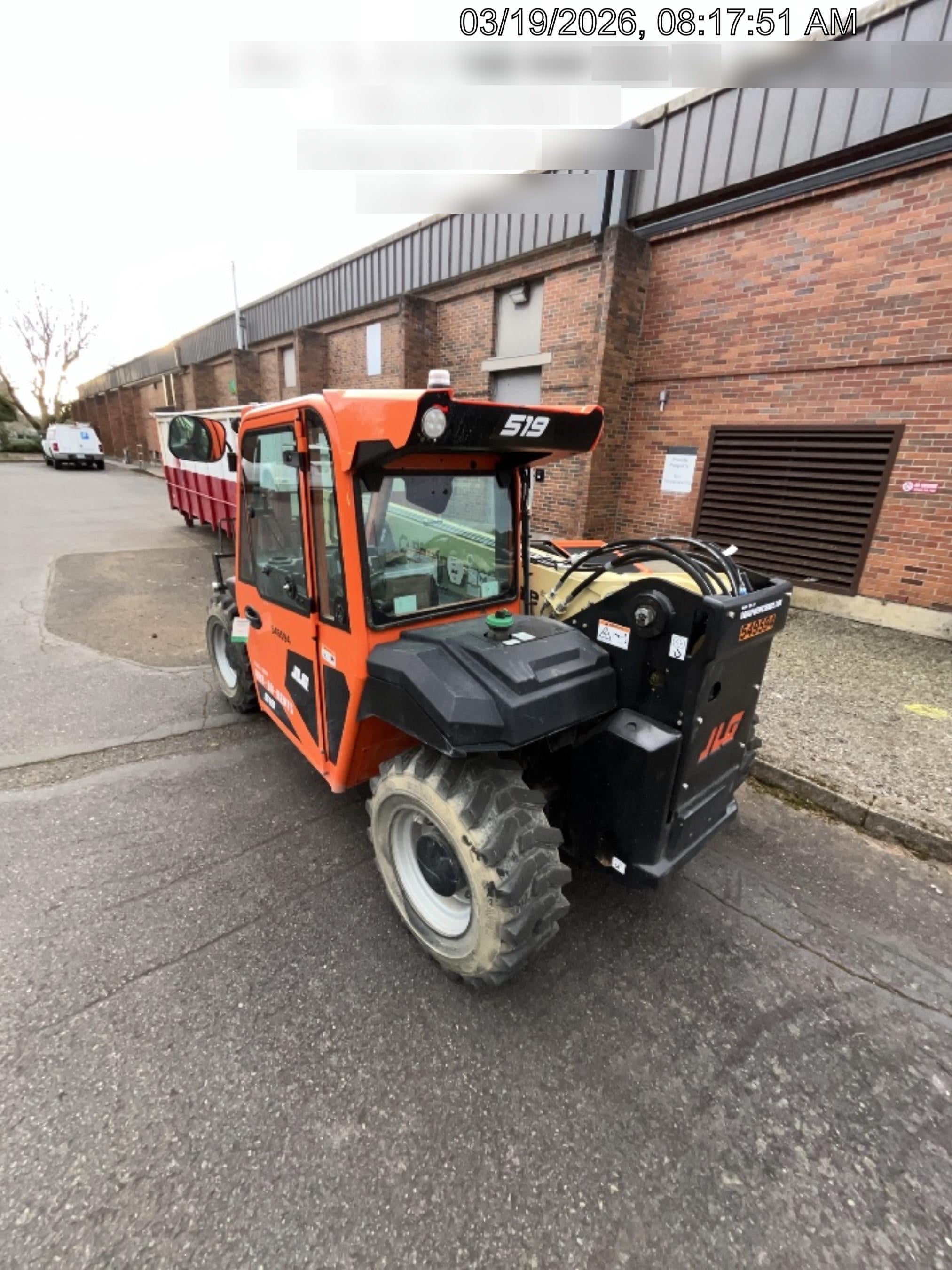 2025 JLG 519