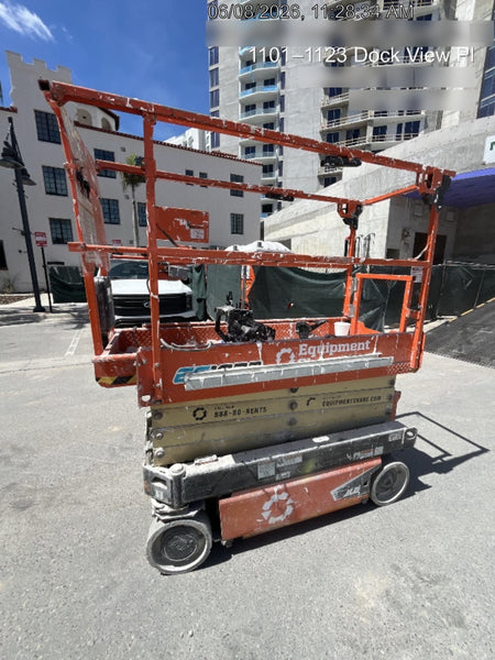 2022 JLG ES1932