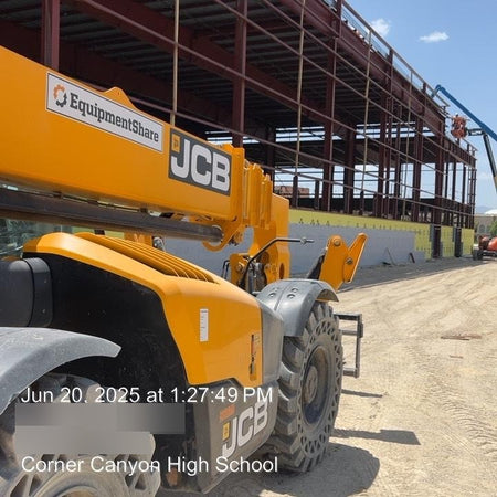 2020 JCB 512-56