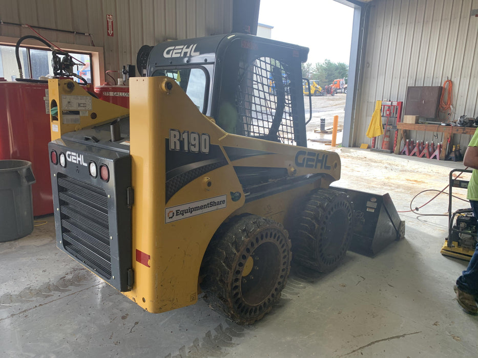 2016 GEHL R190