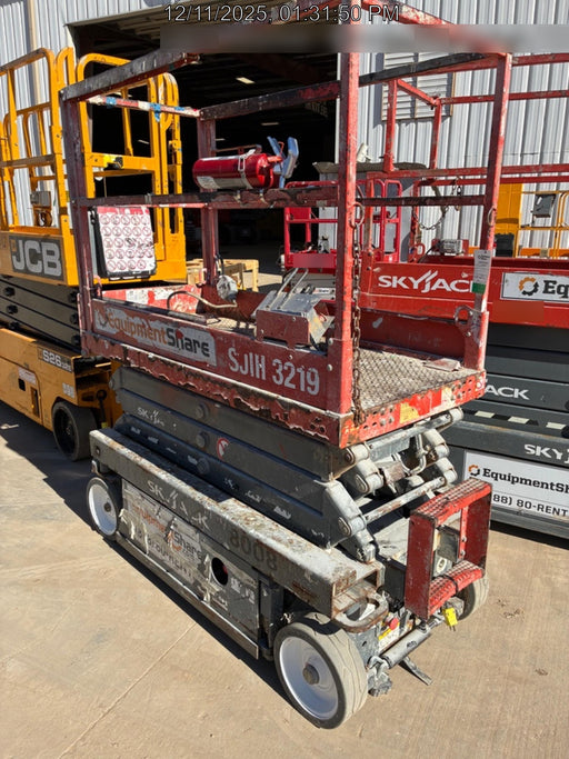 2017 Skyjack SJIII-3219 Skyjack SJIII3219 Scissor Lift w/Trojan Batteries