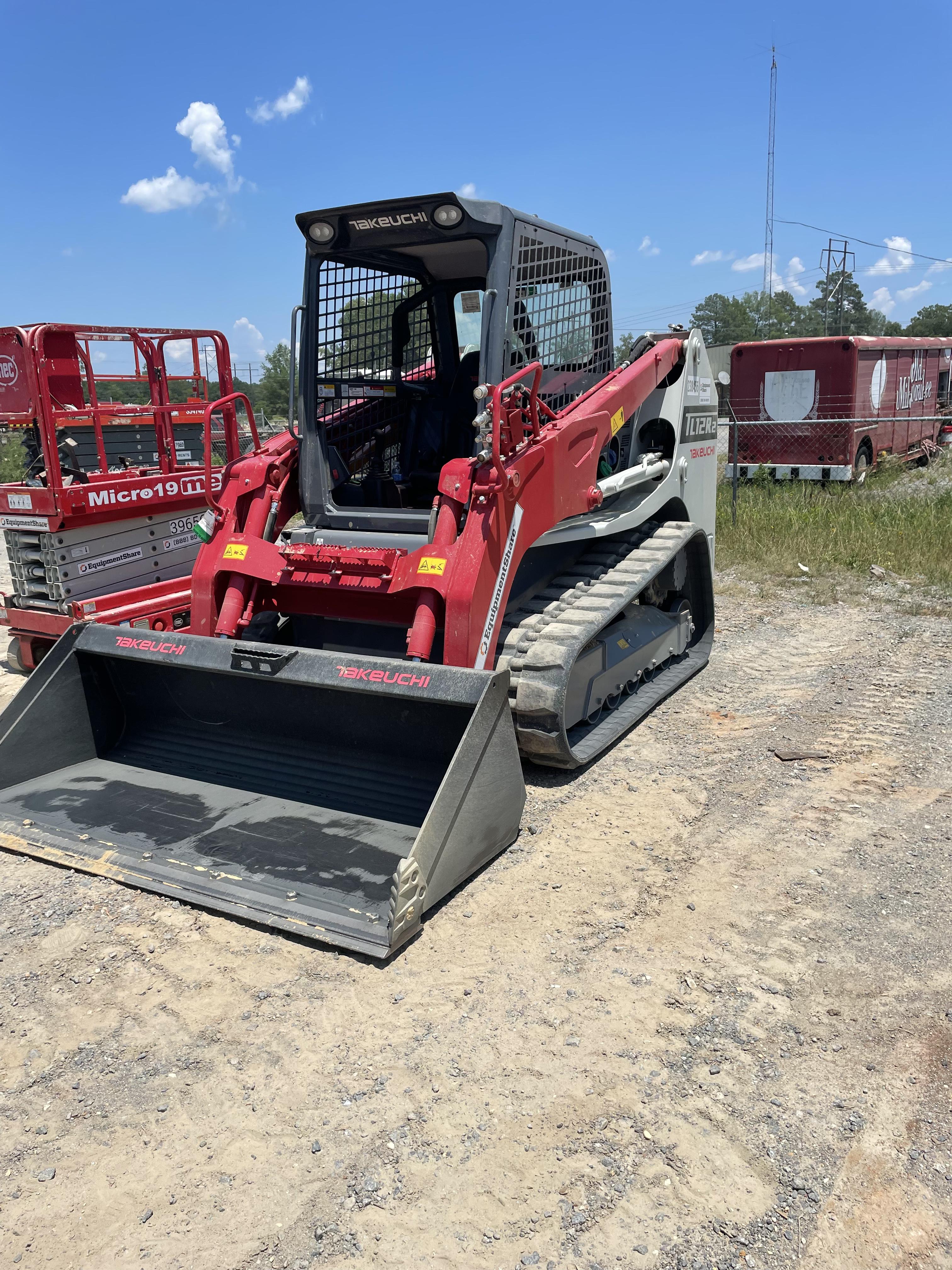 2022 TAKEUCHI TL12R2-R