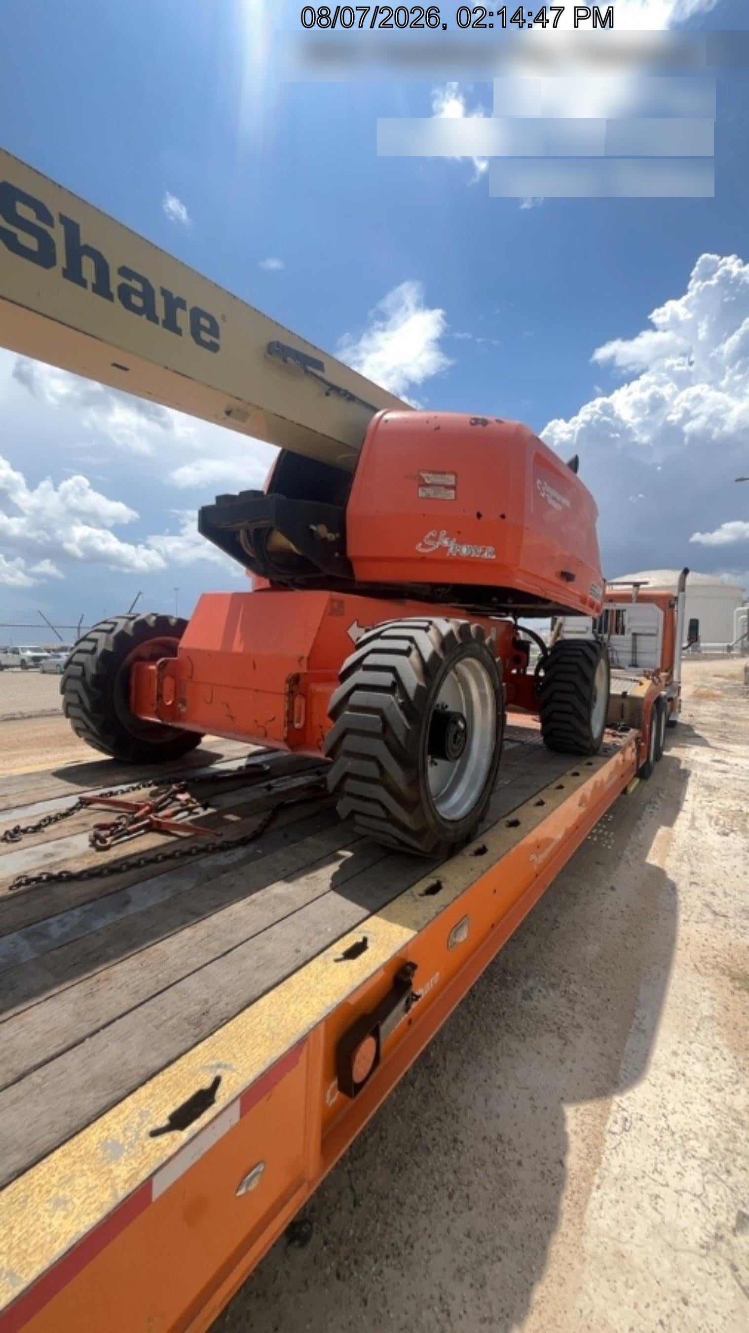 2022 JLG 660SJ