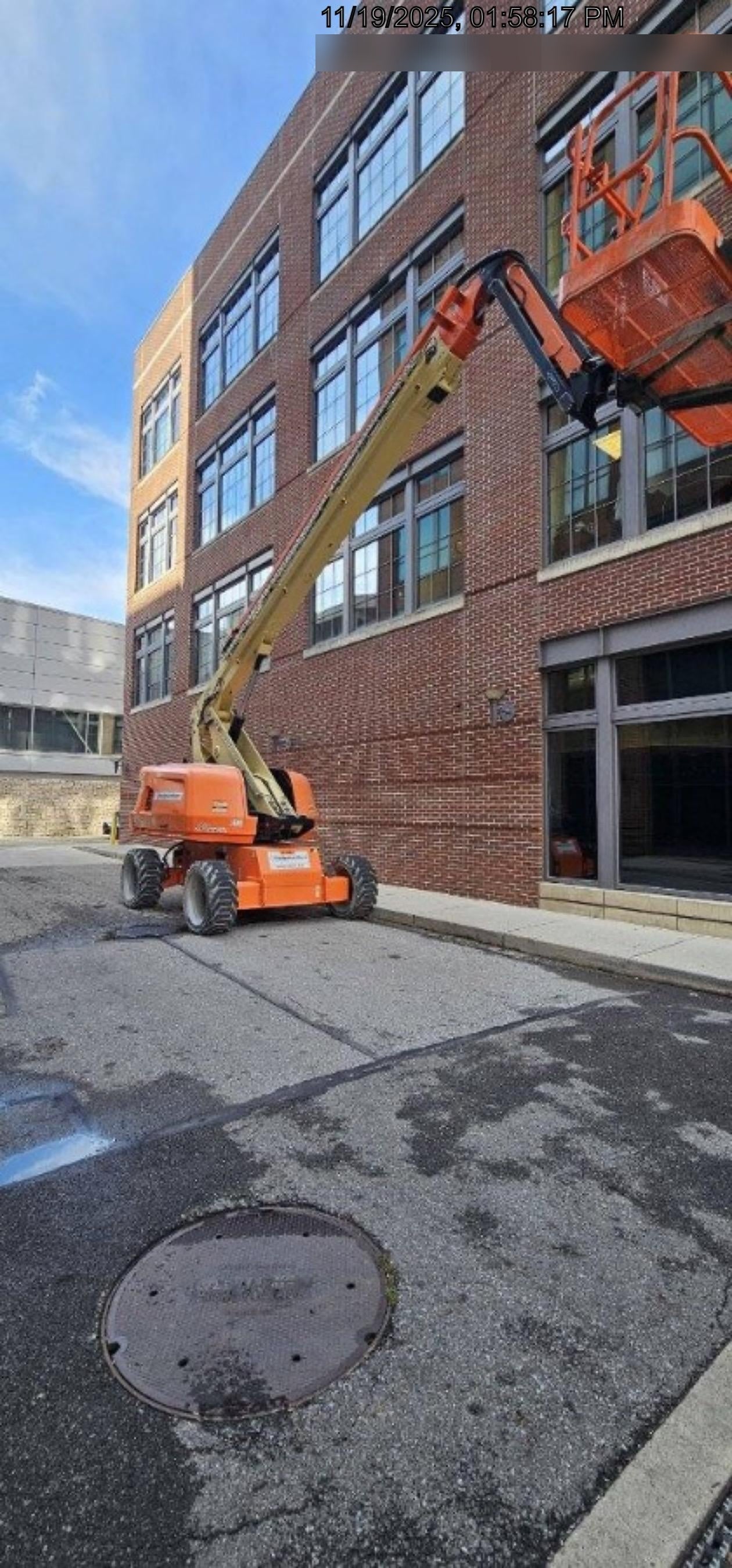 2020 JLG 660SJ