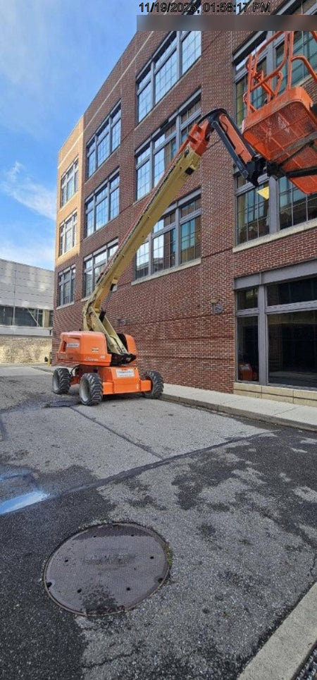 2020 JLG 660SJ