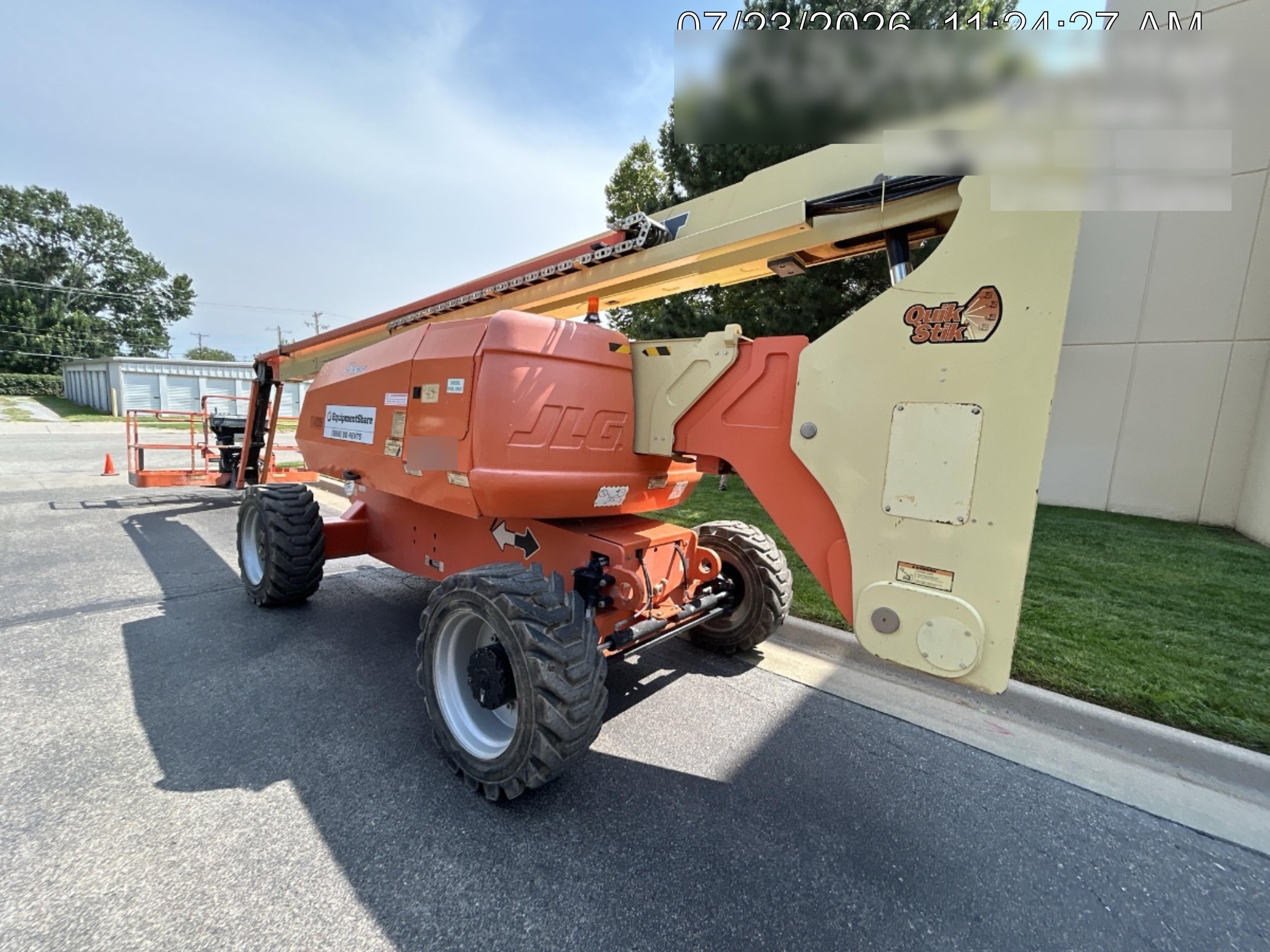 2021 JLG 800AJ