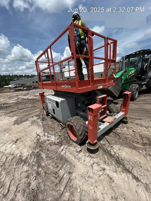 2018 SKYJACK SJ6832 RT