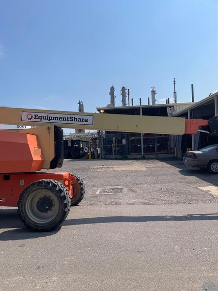 2019 JLG 800AJ