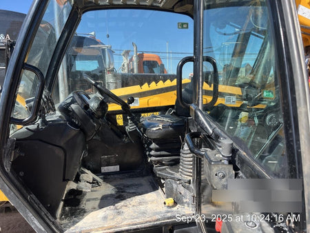 2022 JCB 510-56