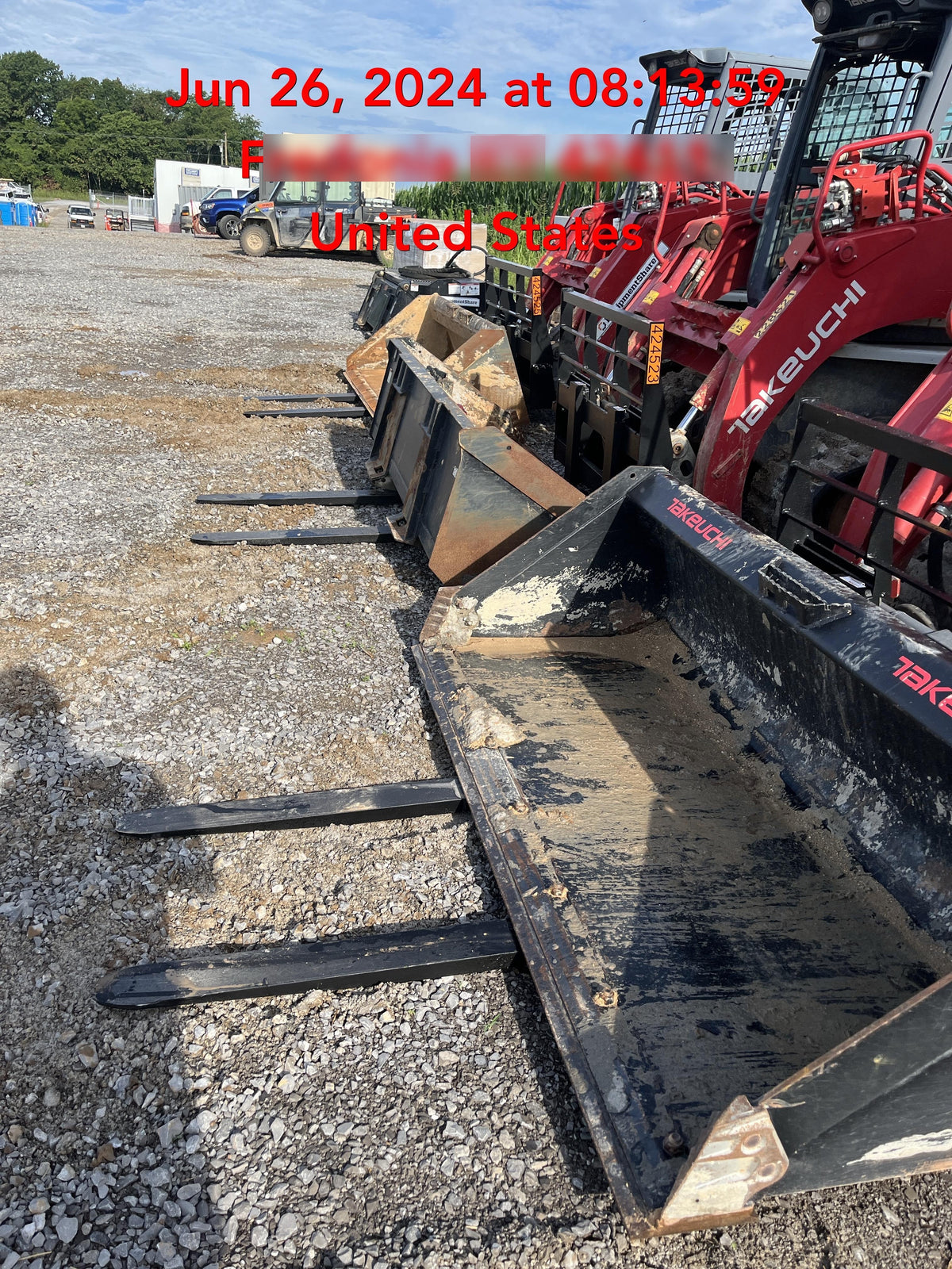 2024 ARROW MATERIAL HANDLING 72" Pallet Forks - Arrow