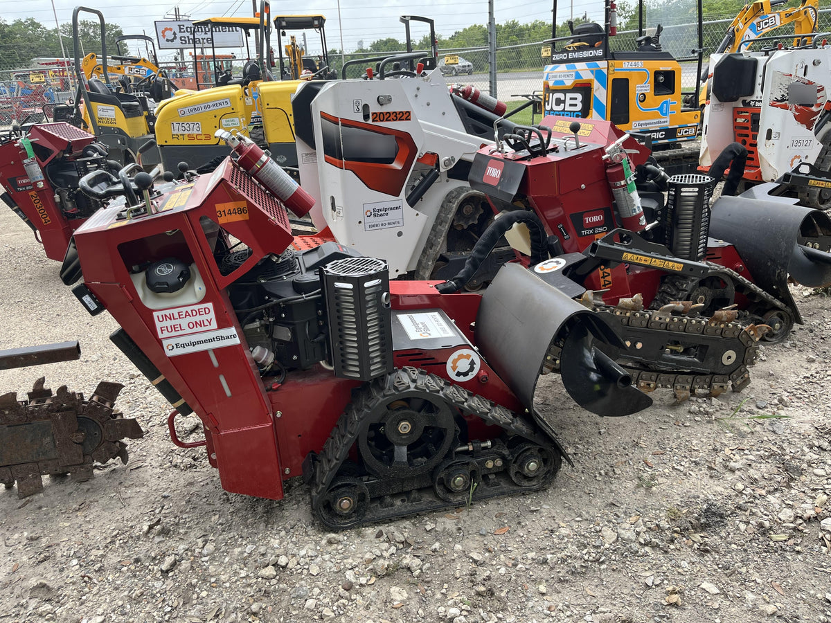 2023 TORO TRX-16