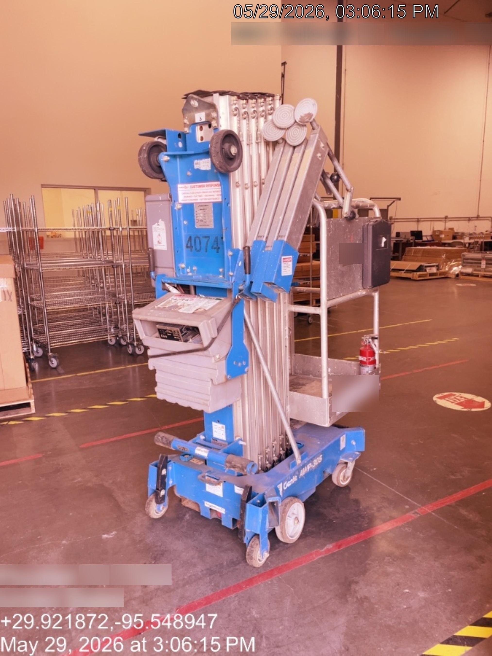 2019 GENIE AWP-30S