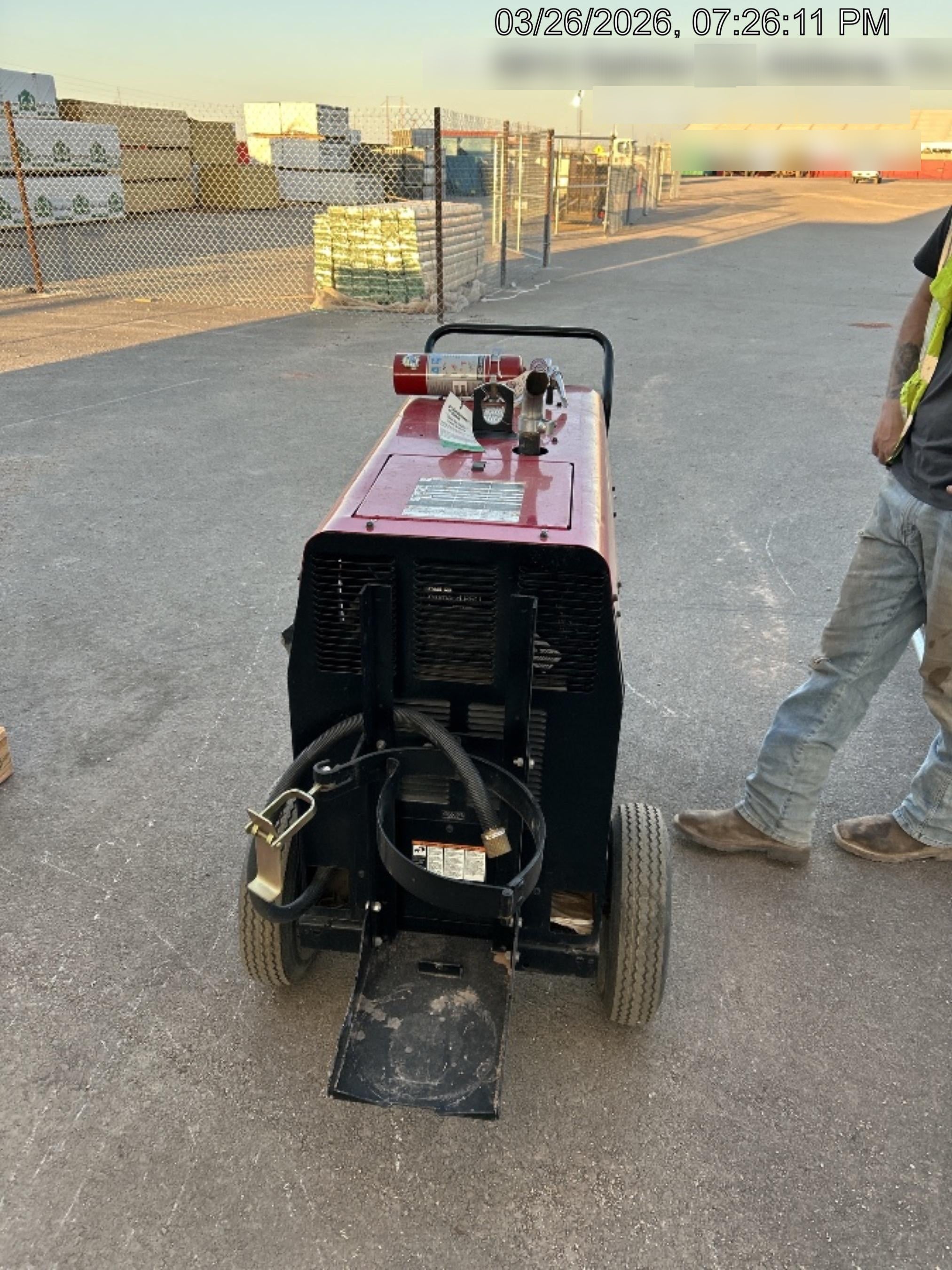 2024 Lincoln Electric Ranger 305 LPG Ranger 305 LPG (KOHLER) ONEPAK K5168-1 Red