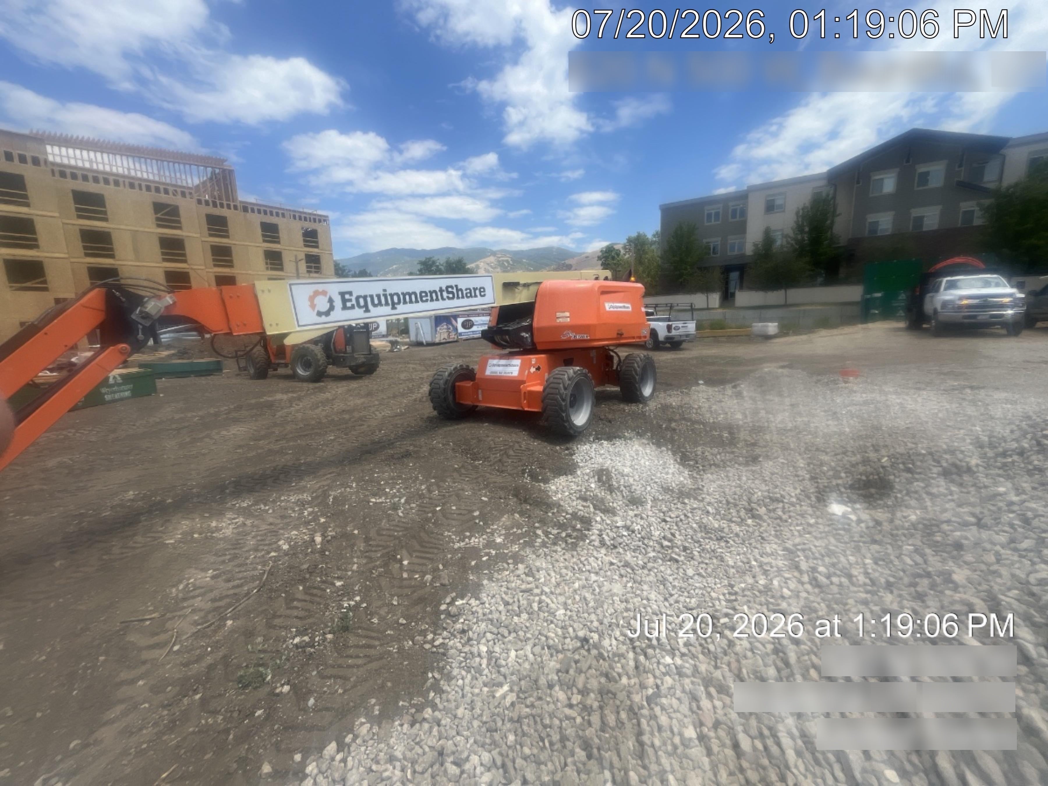 2020 JLG 660SJ