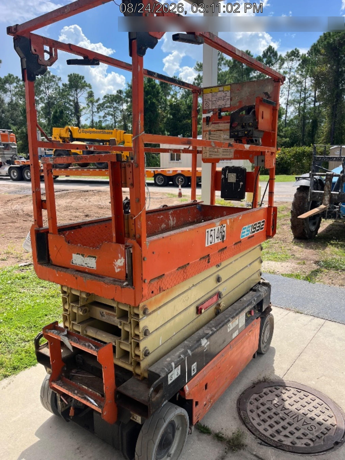 2021 JLG ES1932