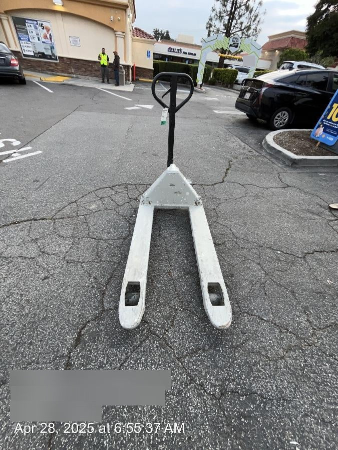 2021 HAUL MASTER Manual Pallet Jack 4,000 lbs