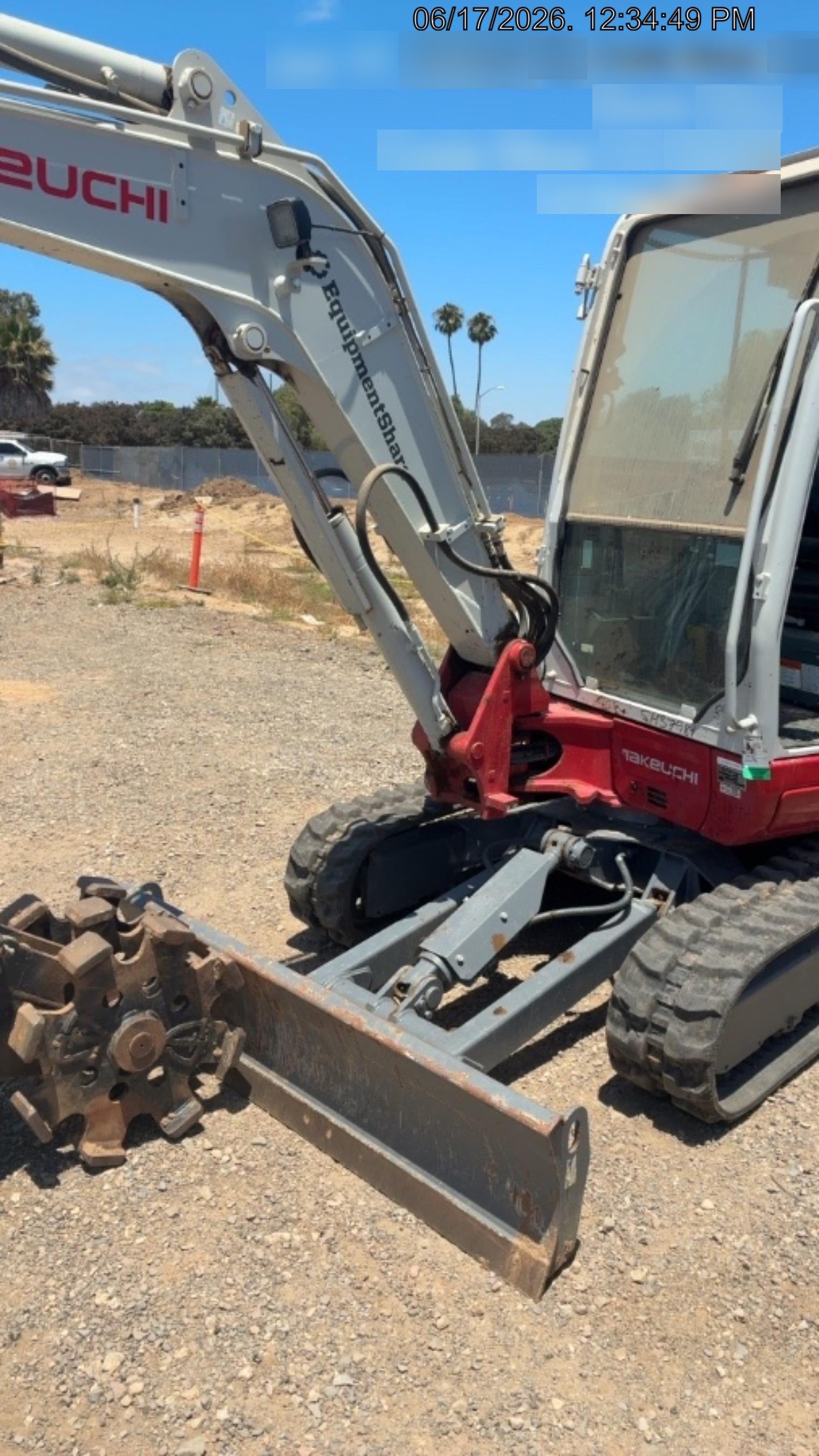 2025 TAKEUCHI TB235-2CR