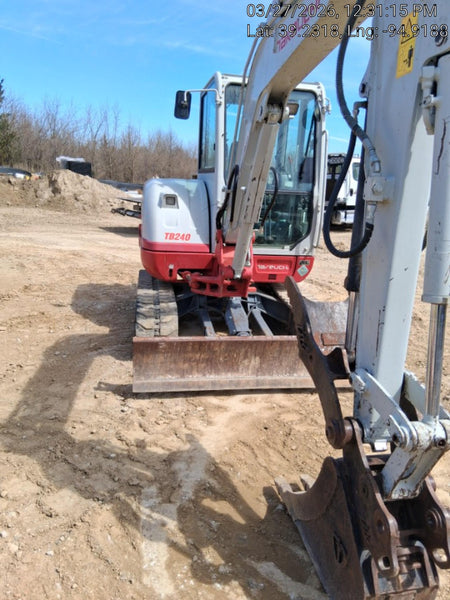 2021 TAKEUCHI TB240