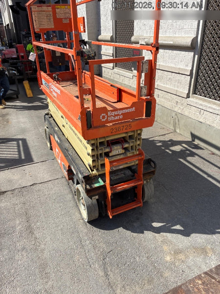 2022 JLG ES2632