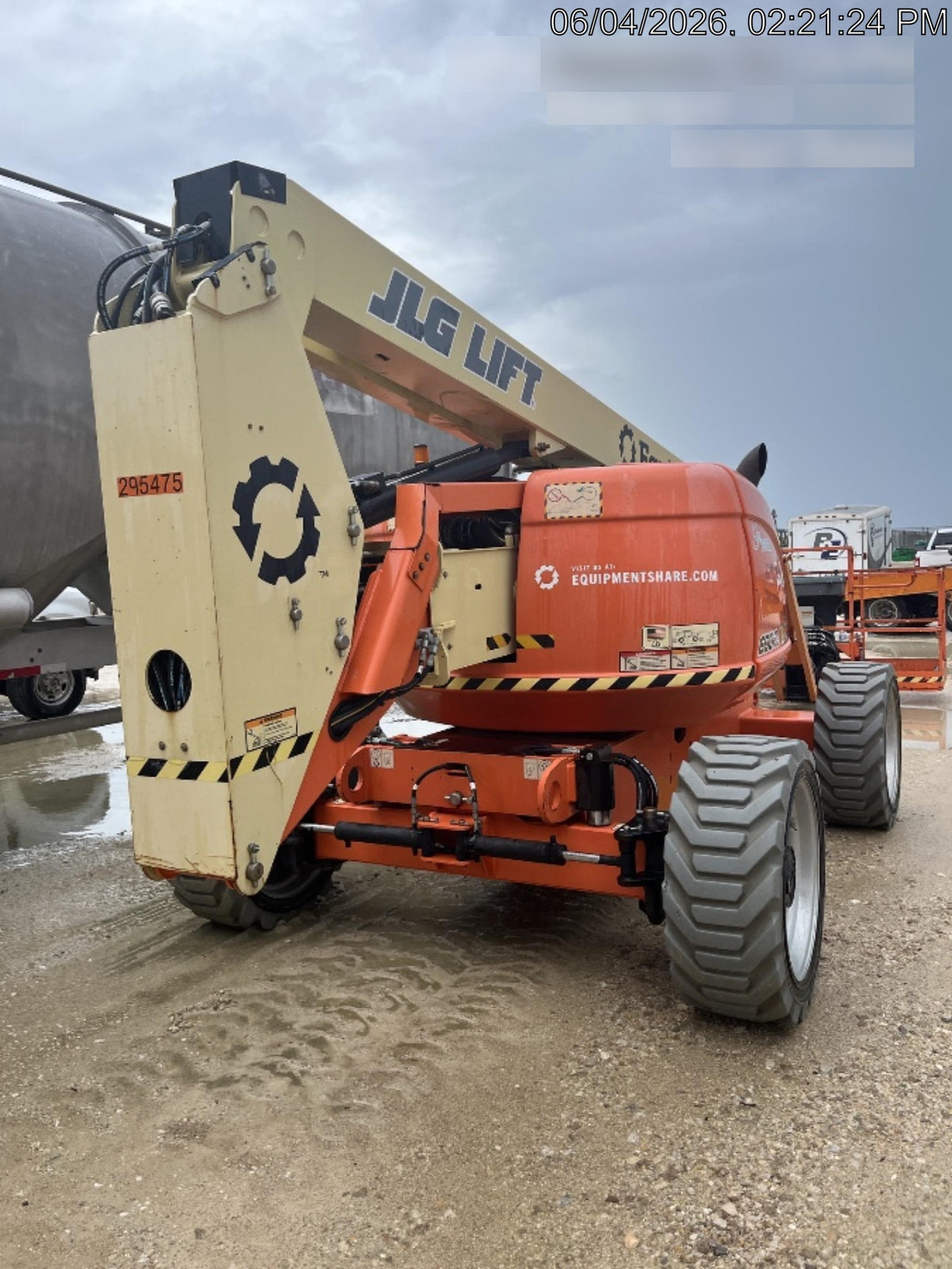 2023 JLG 600AJ