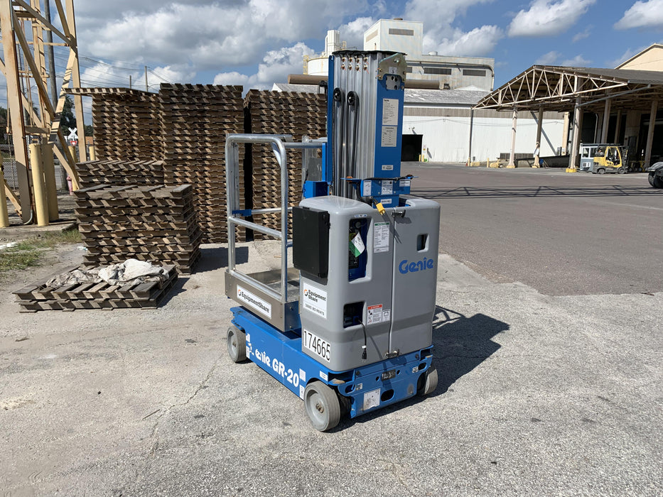 2021 GENIE GR-20
