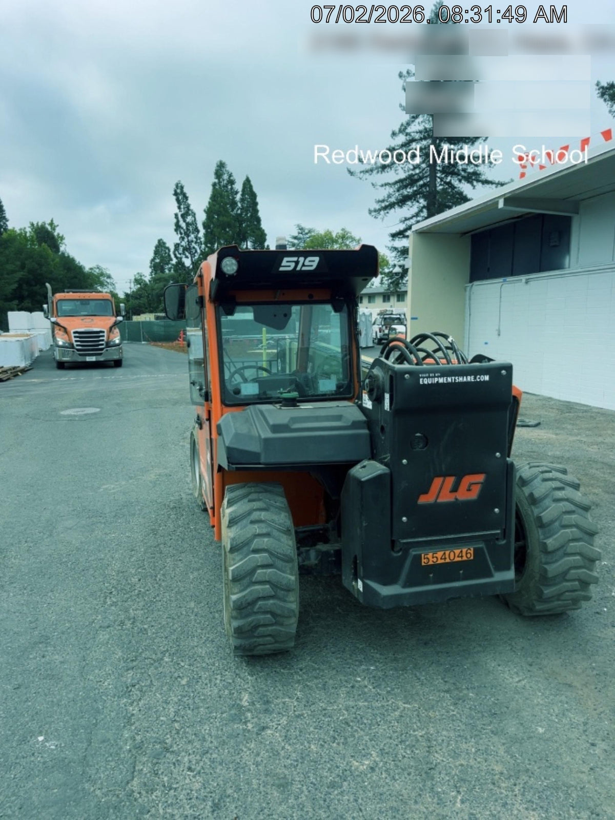 2025 JLG 519