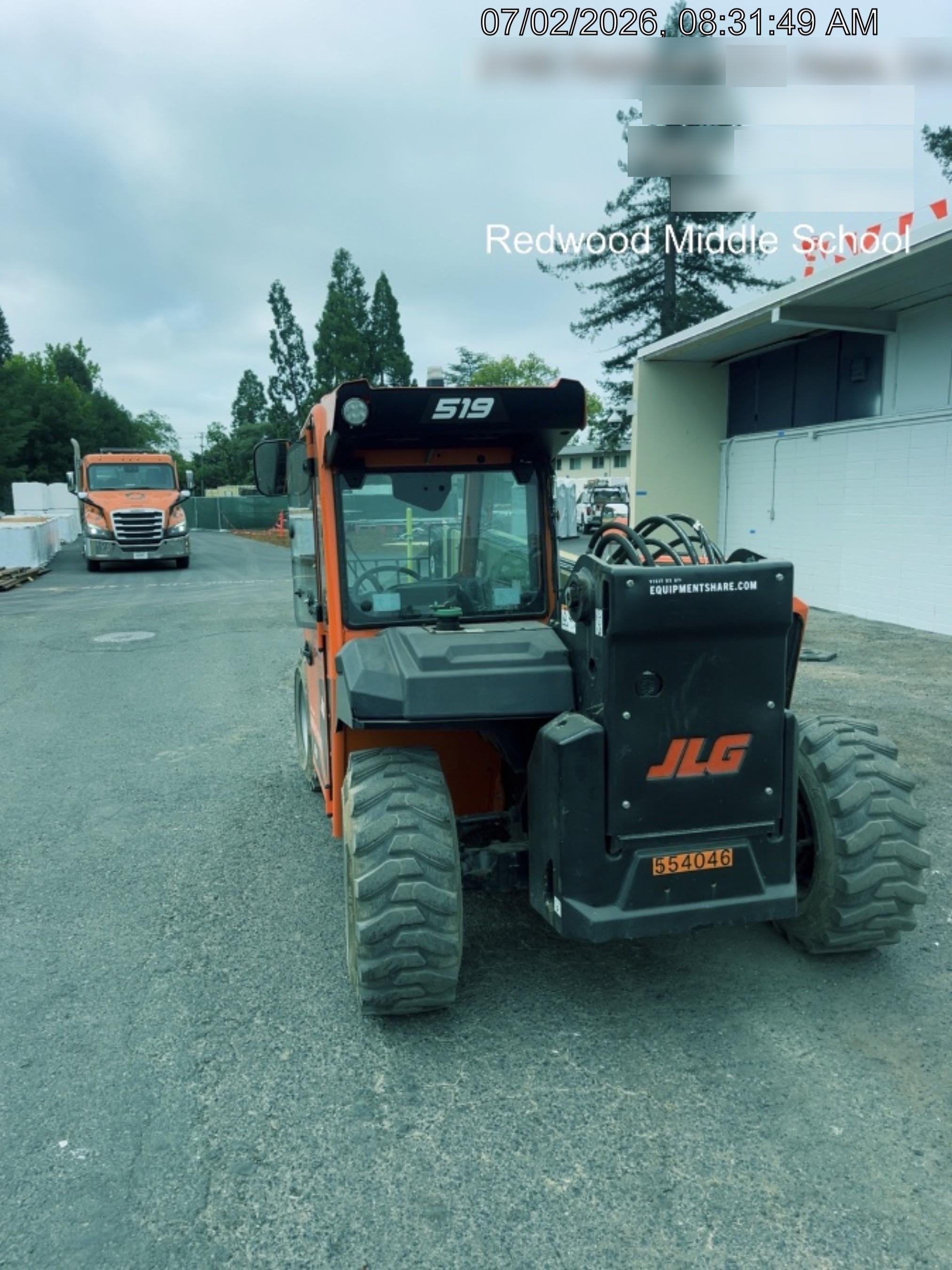2025 JLG 519