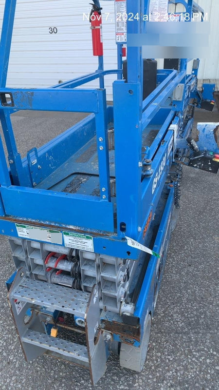 2020 Genie GS-1930 Solid Non Marking Tires, Beacon, Folding rails with half height swing gate