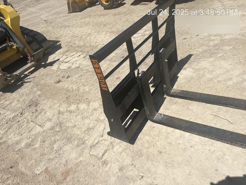 2025 ARROW MATERIAL HANDLING F5100CB - 72"