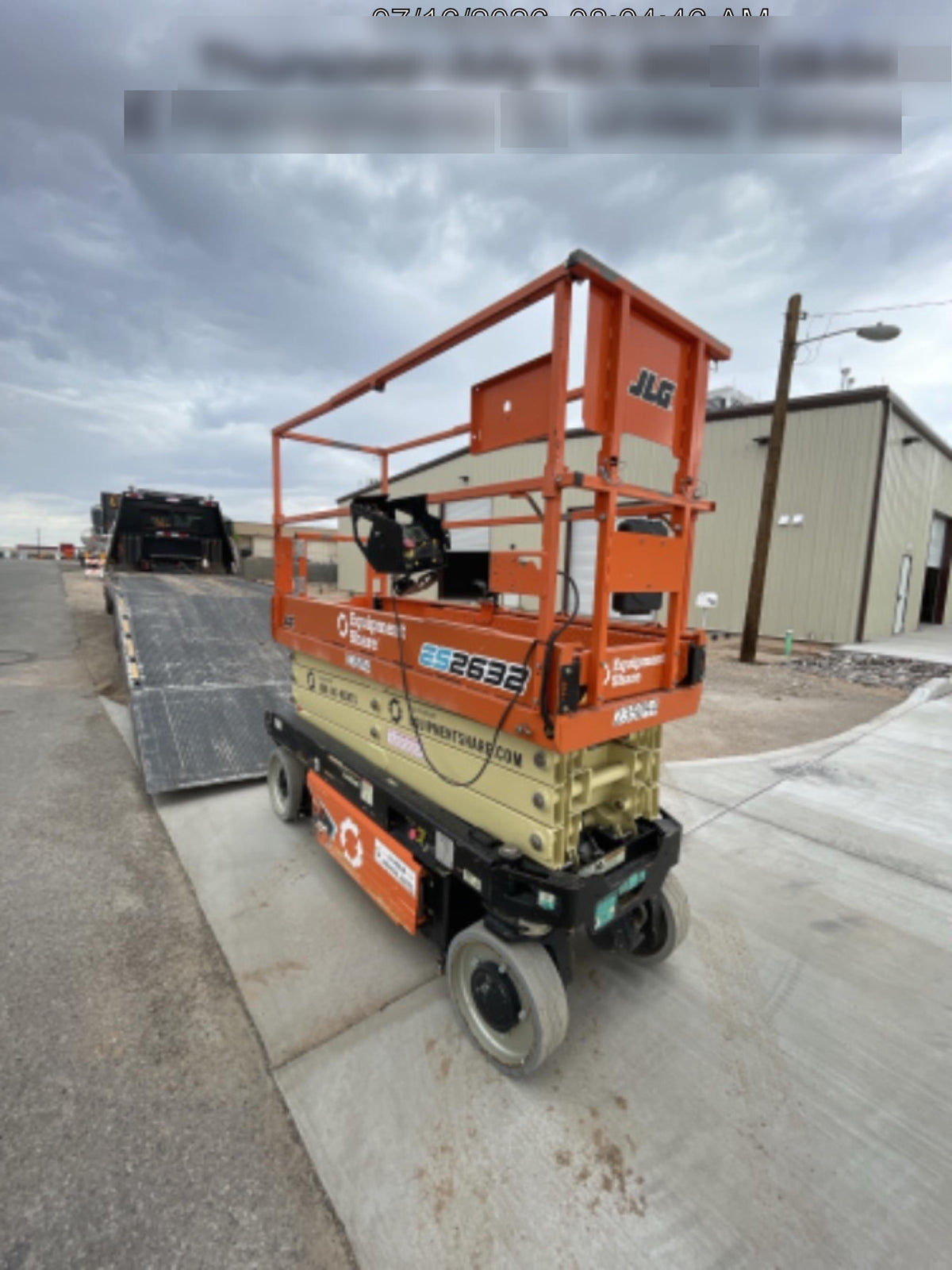 2022 JLG ES2632