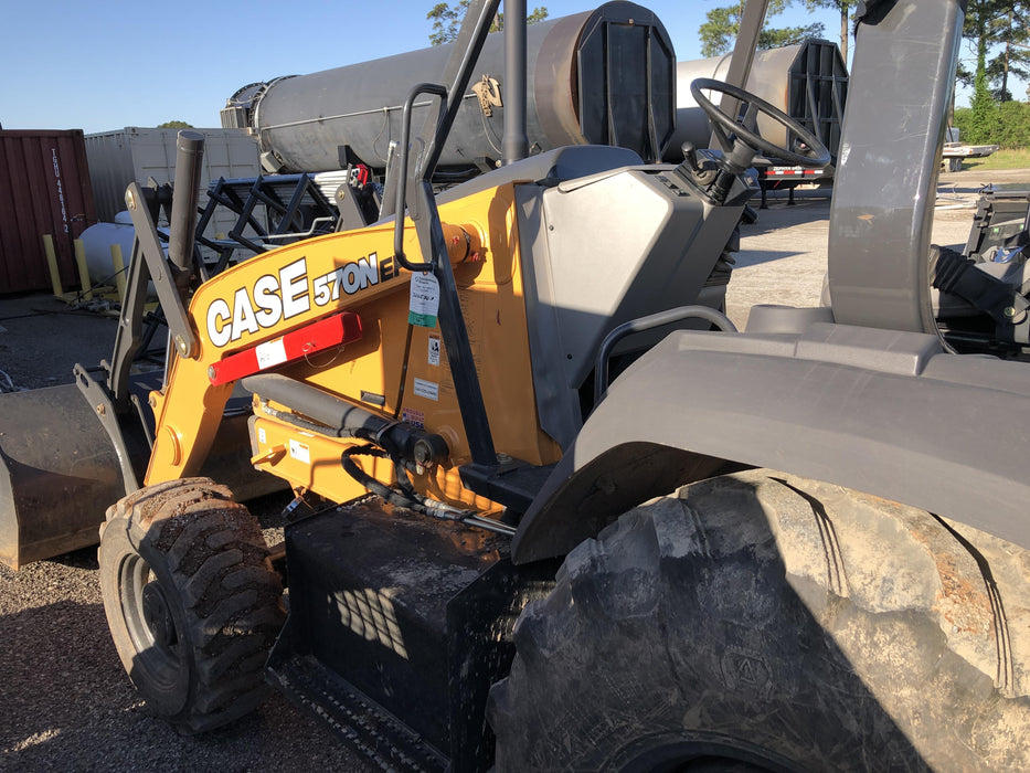 2019 Case 570N EP Canopy, 4WD, GP Front Bucket, Dual Tilt Cylinder, 84" Box Blade w/ Scarifier, Wheel Weights, Beacon