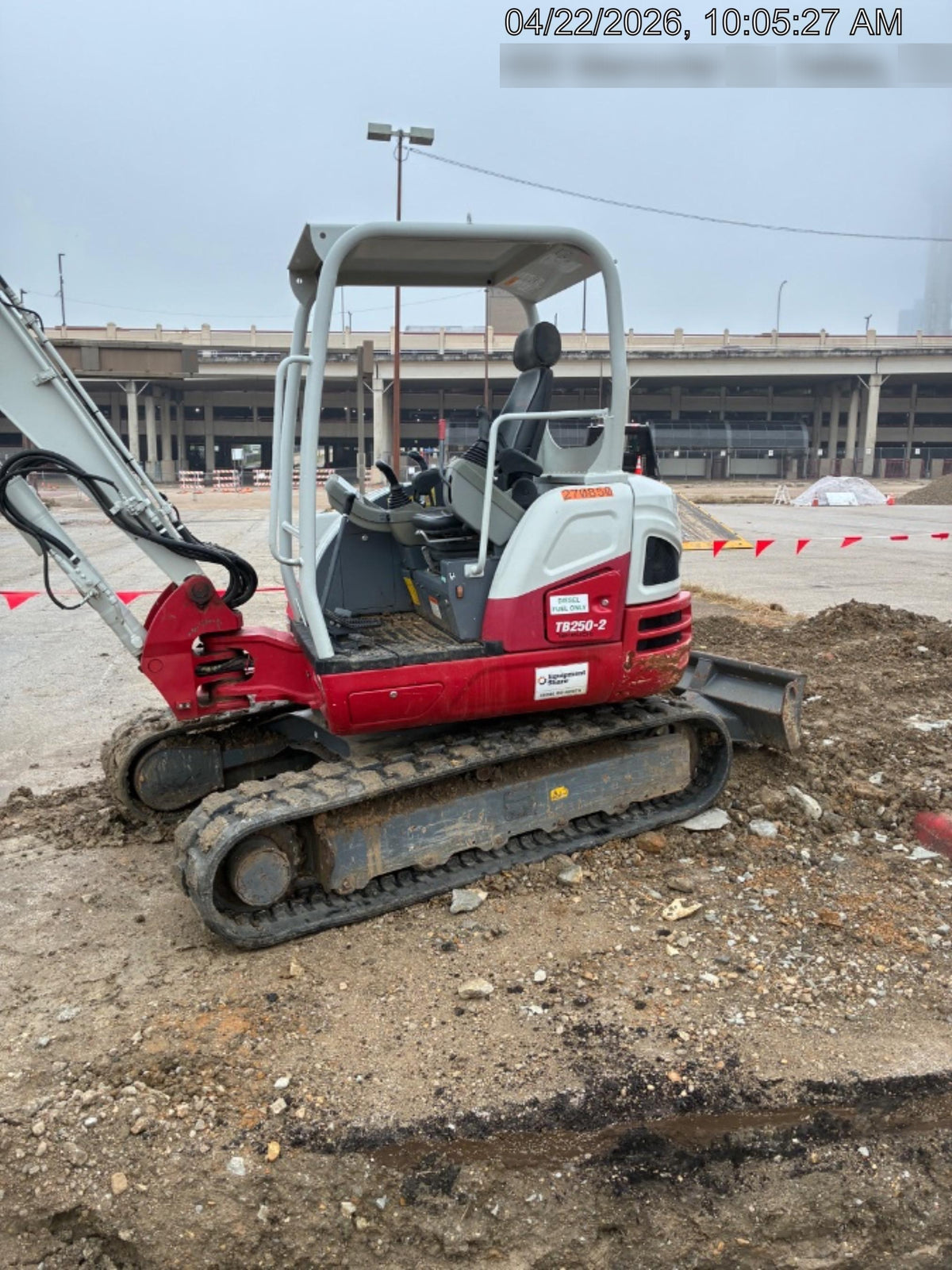 2022 TAKEUCHI TB250-2R