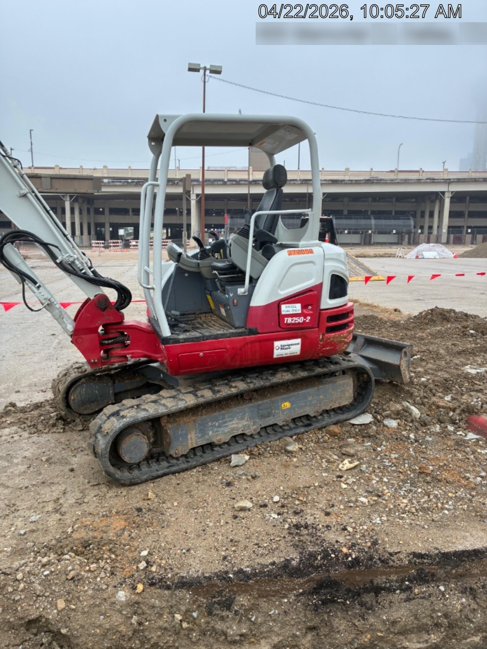 2022 TAKEUCHI TB250-2R